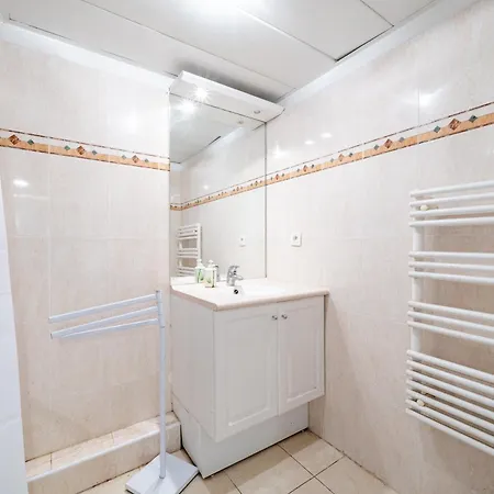דירה 2 Pieces Proche De La Mer, Centre